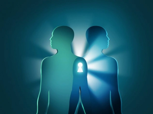 Таниш бегоналик: дежавью сирлари